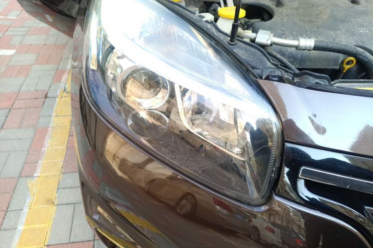 Used Renault Koleos 2014 Revised Version 2.0L Two-Wheel Drive Fashion Edition
