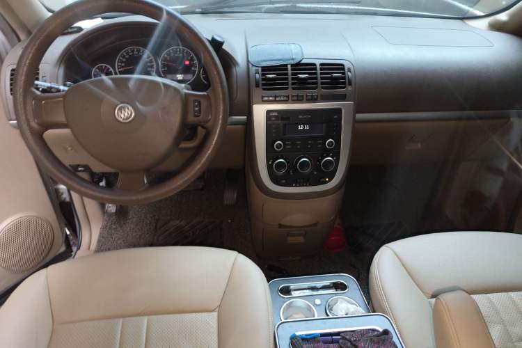 Used Buick GL8 2012 2.4L BASE Comfort Edition