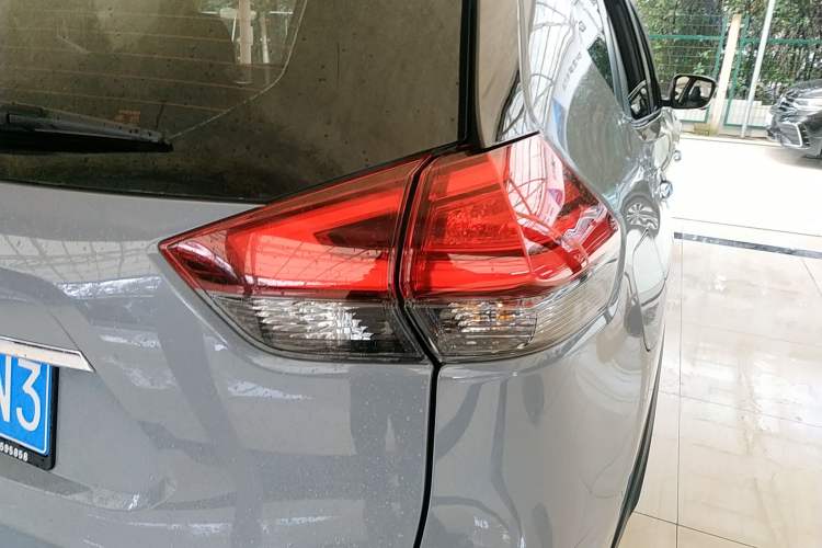 Used Nissan X-Trail 2025 Honor 2.0L Two-Wheel Drive Leading Edition Right Rear Taillight