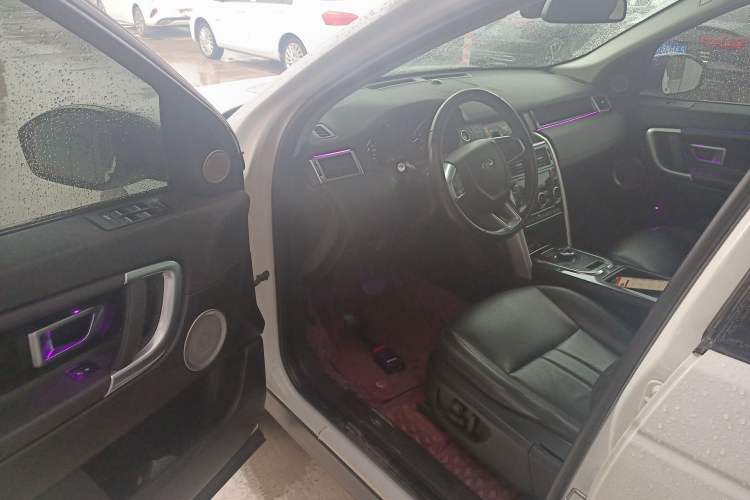 Used Land Rover Discovery Sport 2018 240 PS SE Version Driver Seat