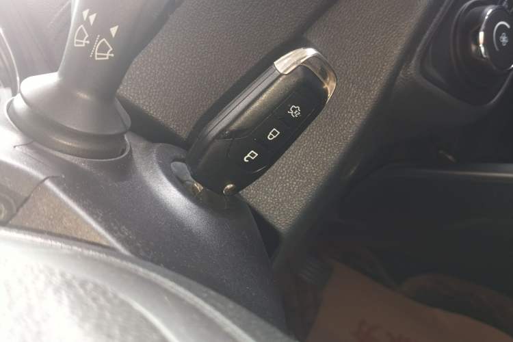 Used Ford Escort 2017 Happiness Edition 1.5L Automatic Fashion Version