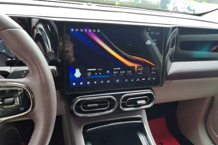 Used Leapmotor C11 2023 Pure Electric 500 Smart Edition Audio And AC Panel