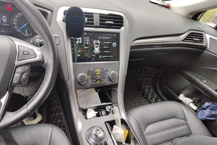 Used Ford Mondeo 2017 EcoBoost 200 Stylish Model
