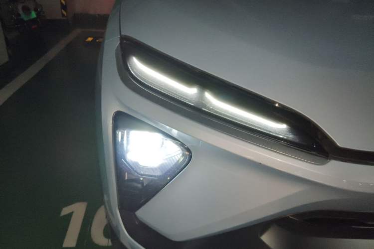 Used Nio ES6 2020 430KM Performance Version Right Front Headlight