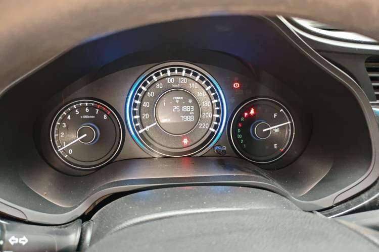 Used Honda Crider 2013 1.8L automatic luxury edition Odometer Close Up