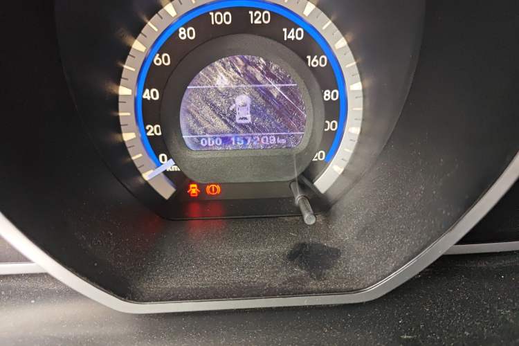 Used Soueast V6 Lingshi 2013 1.5L Manual - Women's Edition
