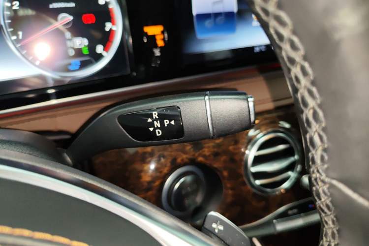 Used Mercedes-Benz S-Class 2017 S 320 L Business Upgrade Edition Gear Lever