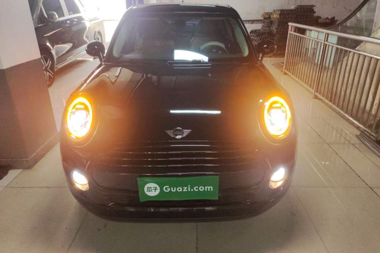 Used MINI 2016 1.5T COOPER Five-Door Edition Front