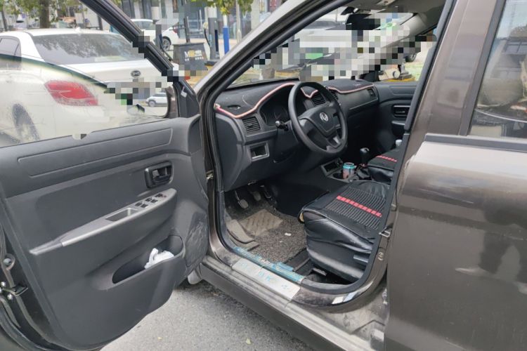 Used Dongfeng Fengon 330 2016 1.5L Manual Enjoyment Model DK15 Driver Seat