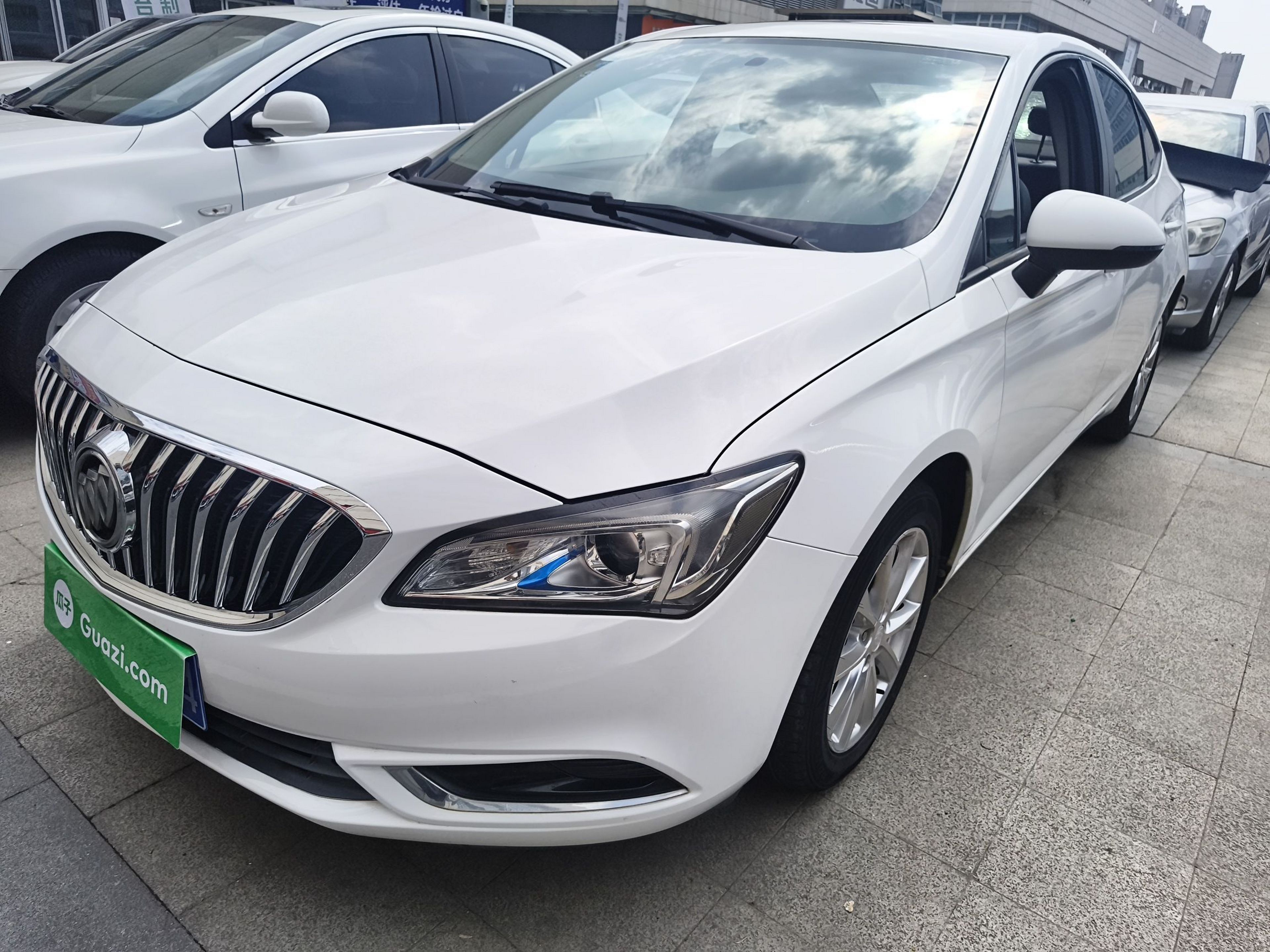 Parte inferior delantera