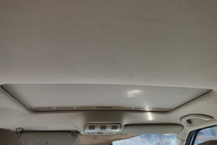 Used Skoda Fabia 2008 1.6L Automatic Crystal Edition Headliner