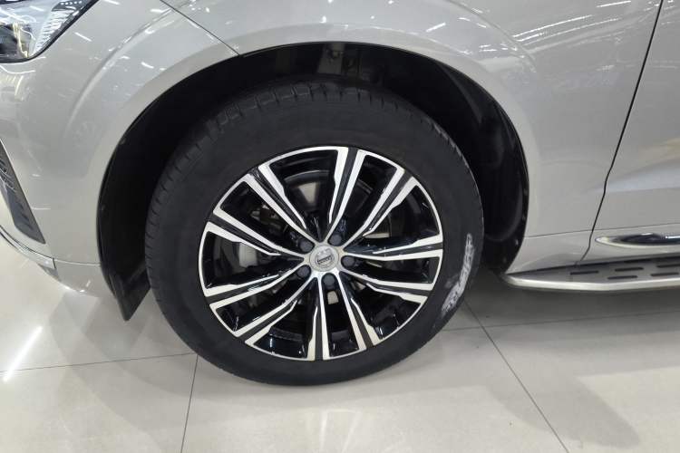 Used Volvo XC60 2022 B5 4x4 Smart Luxury Edition