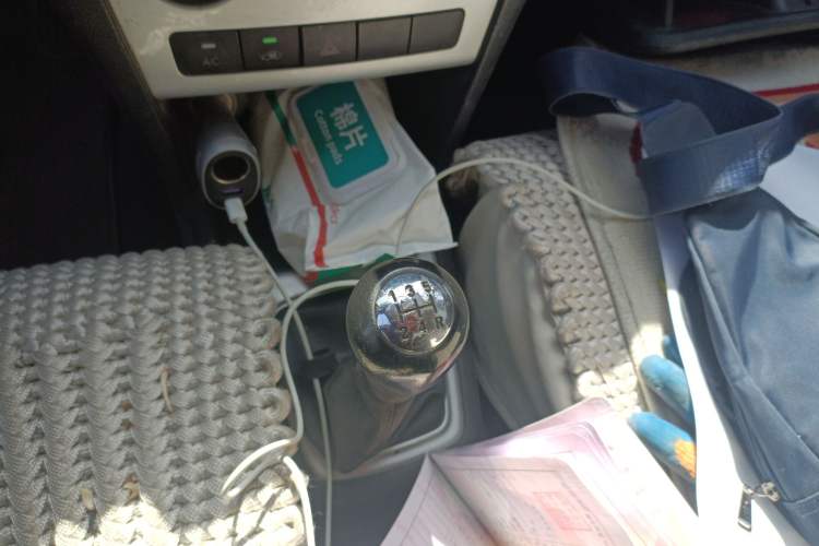 Used CHANGAN KAICHENG Ounuo S 2014 1.5L Base Version Gear Lever