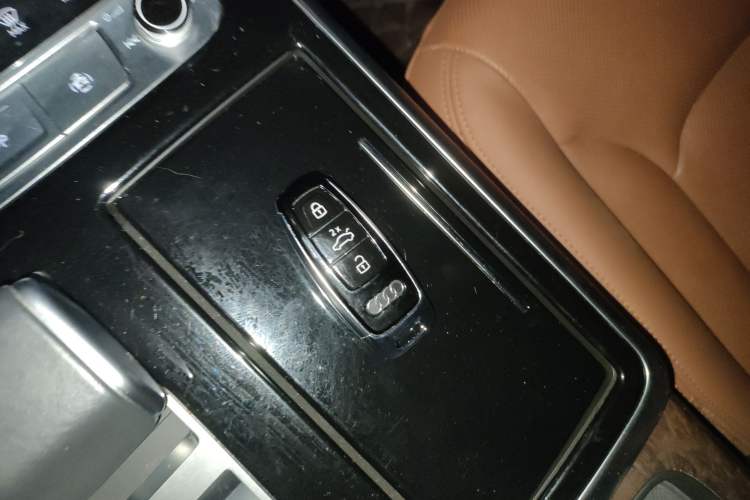 Used Audi Q7 2021 55 TFSI quattro S line Sport model
