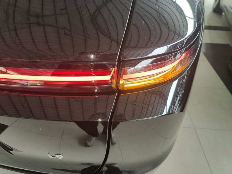 Used Li Auto L9 2022 Max model — 7