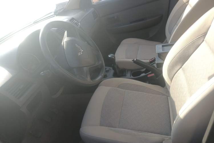 Used Wuling Hongguang 2019 1.5L S Comfort Edition China VI LAR