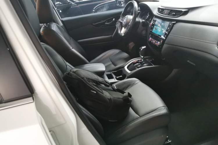 Used Nissan X-Trail 2019 2.0L CVT Smart Connect Comfort Edition 2WD