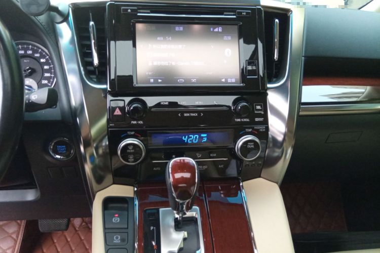 Used Toyota Alphard 2015 3.5L Luxury Edition