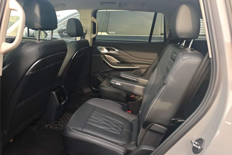 Used Hongqi HS7 PHEV 2024 2.0T PHEV Four-Wheel-Drive Flagship Edition 6 Seats
