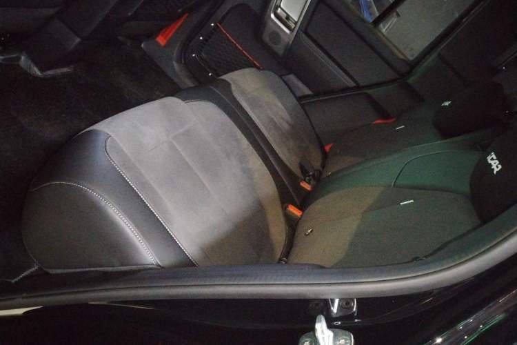 Used iCAR V23 2026 Model V23S 501 Four-Wheel Drive Peak Performance Edition Left Rear Seat