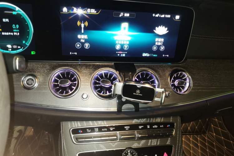 Used Mercedes-Benz E-Class New Energy 2022 Restyled E 350 e L Plug-in Hybrid Sports Sedan
