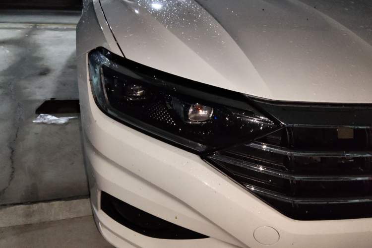 Used Volkswagen Sagitar 2019 280TSI DSG Comfort Version China VI Standard Right Front Headlight