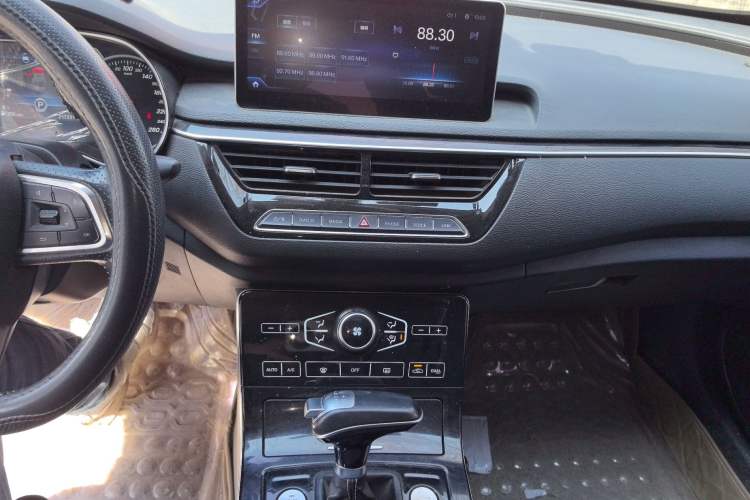 Used Hongqi H5 2018 30TD Smart Connect Dynamic Edition
