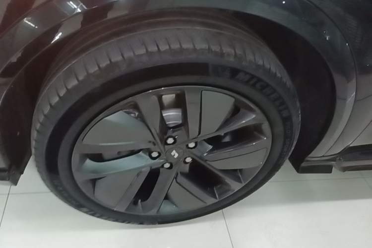 Used Li Auto L8 2023 Air model
