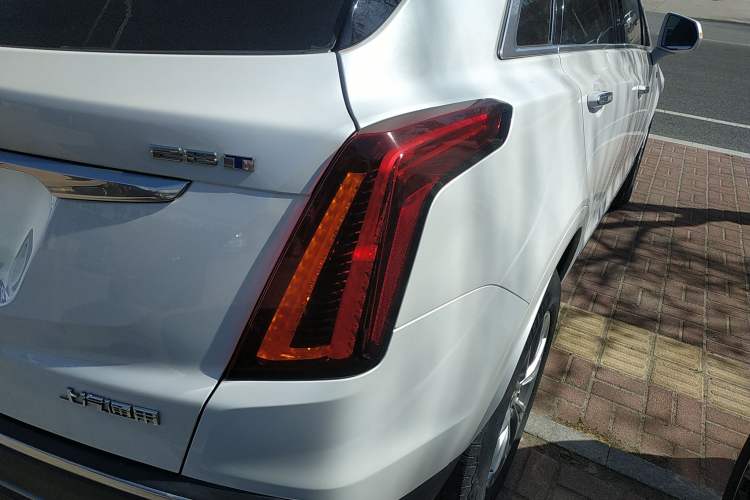 Used Cadillac XT5 2022 2.0T Two-Wheel Drive Luxury Version
