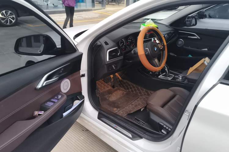 Used BMW 1 Series 2021 125i M Sport Night Edition Driver Seat