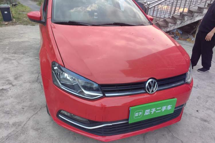 Used Volkswagen Polo 2016 1.6L Automatic Comfort Model Right Front Headlight