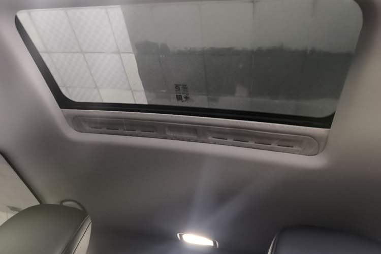 Used Roewe i5 2023 1.5L CVT Luxury Edition
