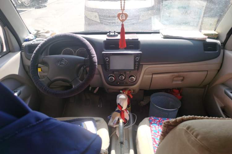 Used CHANGAN KAICHENG Taurus 2013 1.2L Comfort Model Center Console