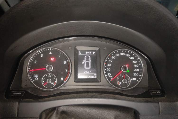 Used Volkswagen Golf 2011 1.4TSI Cross Golf Instrument Cluster