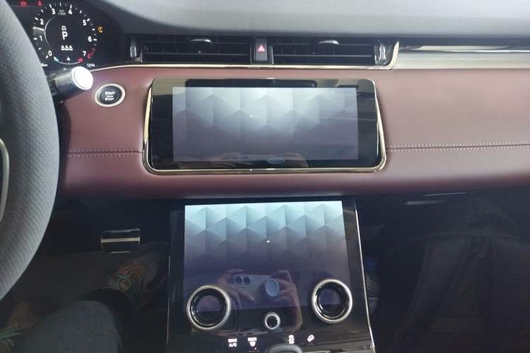 Used Land Rover Range Evoque 2022 Range Rover L 249 PS R-Dynamic HSE Luxury Edition
