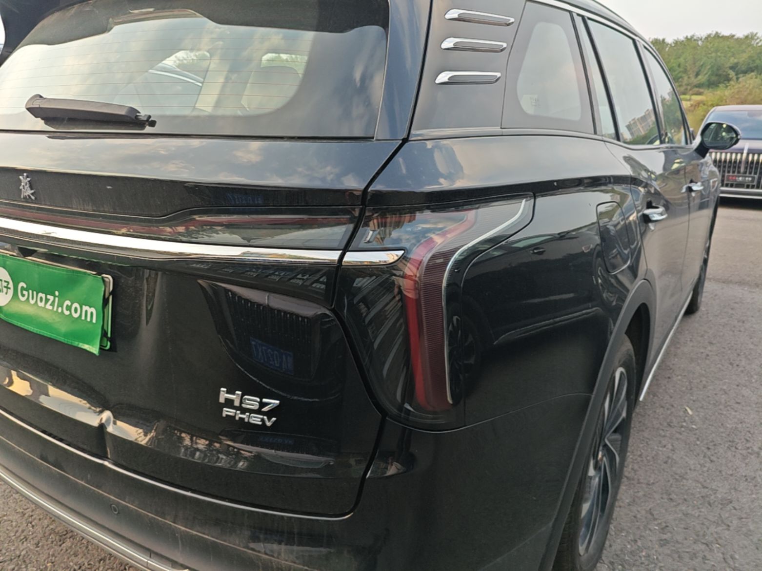 Hongqi HS7 PHEV 2024 2.0T PHEV Four-Wheel Drive Flagship Edition 7 Seats — снимка 9