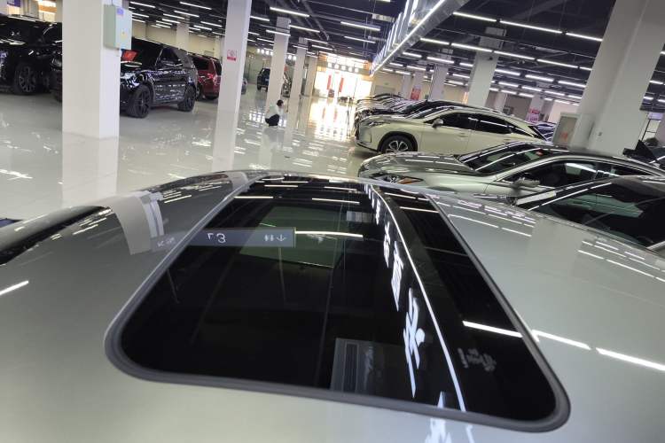 Used Lexus ES 2021 300h Deluxe Edition