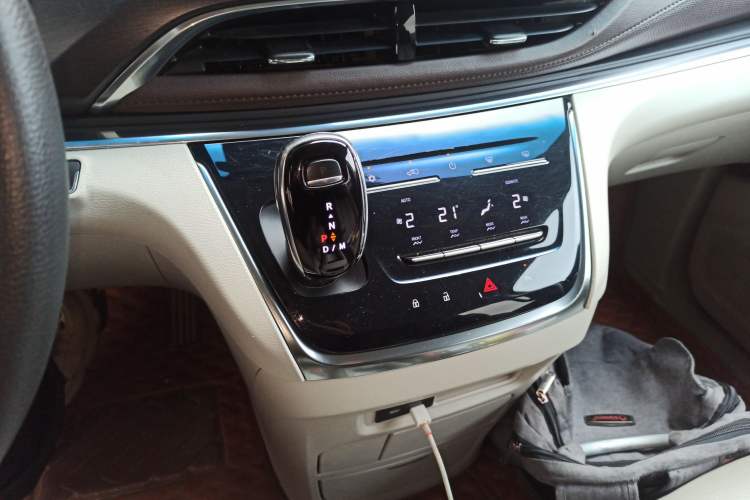 Used Buick GL8 2021 Land Cruiser Executive Class 652T Comfort Model
