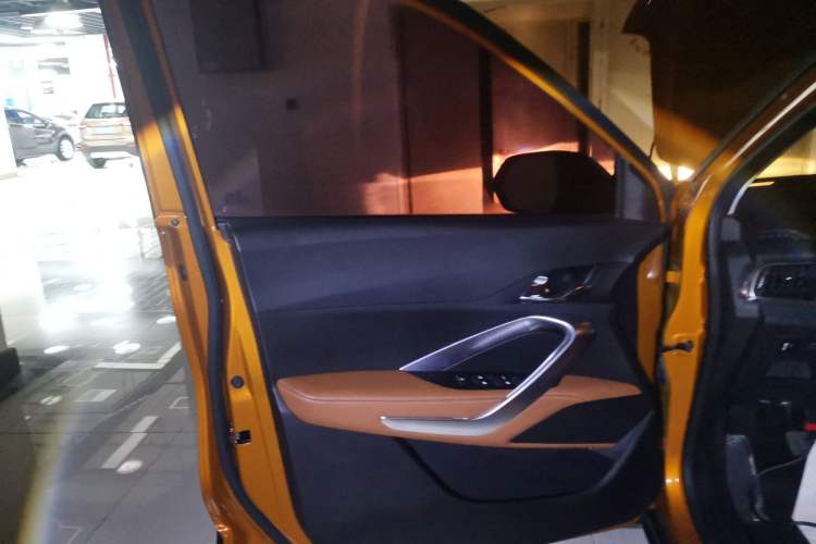 Used Baojun 510 2017 1.5L Manual Luxury Model Left Front Door Interior