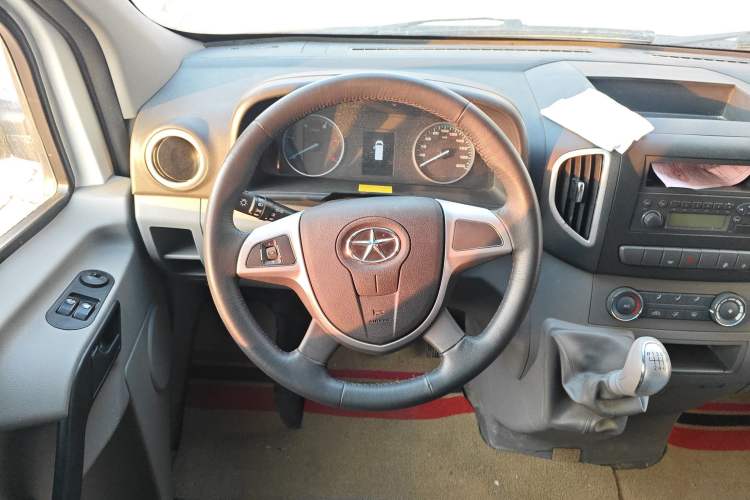 Used JAC Group Sunray 2022 2.0T Fuel-Efficient King PLUS Express Version Short Wheelbase 6-7 Seater – HFC4DB3-2E4 Steering Wheel