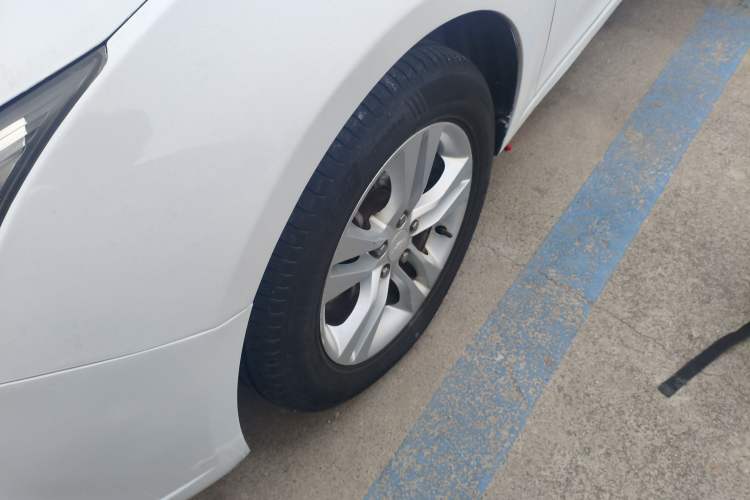 Used Chevrolet Cruze 2015 1.5L Classic SE AT
