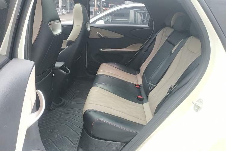 Used BYD Dolphin 2023 420 km Fashion Edition
