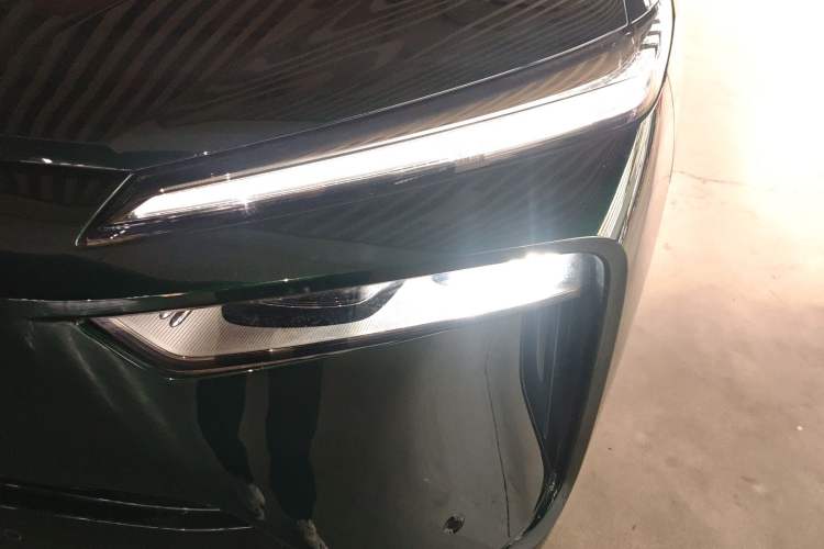 Used Wey Lanshan 2023 Four-Wheel Drive Ultra-Long Range Version Left Front Headlight