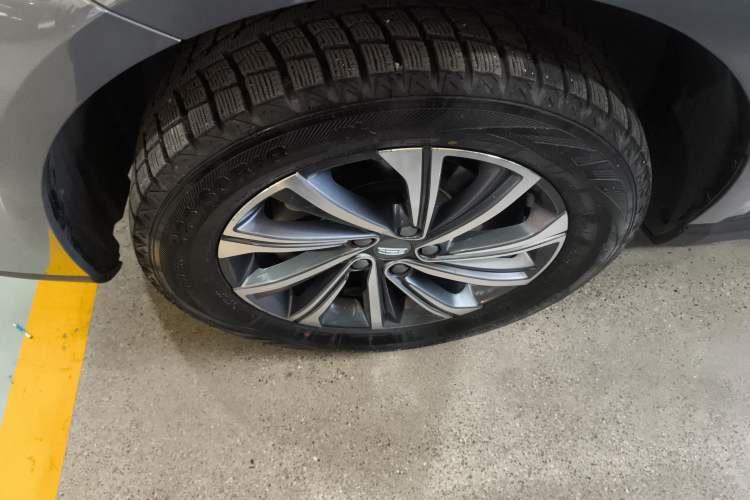 Used Geely Auto Vision X6 2021 PRO 1.4T Manual Luxury Model Left Front Wheel Hub