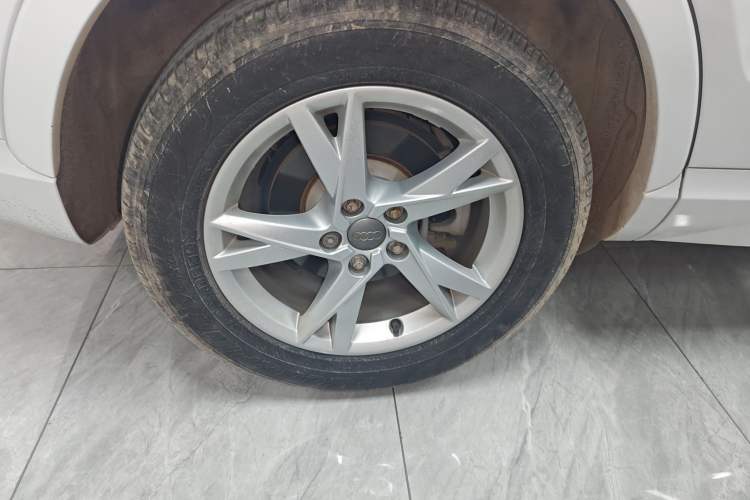 Used Audi Q3 2018 30th Anniversary Edition 35 TFSI Fashion Model Right Rear Wheel Hub