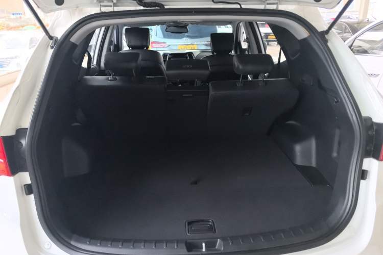 Used Hyundai Santa Fe 2015 2.0T Automatic All-Wheel Drive Smart Version 5 Seats
