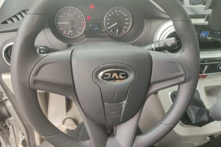 Used JAC Refine M3 2025 PLUS 1.8L Manual Classic Edition 5 Seats