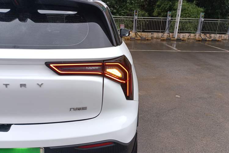 Used Geometry E Firefly 2022 320KM Cute Tiger 5-Seater