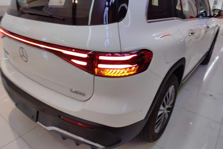 Used Mercedes-Benz EQB 2025 EQB 260
