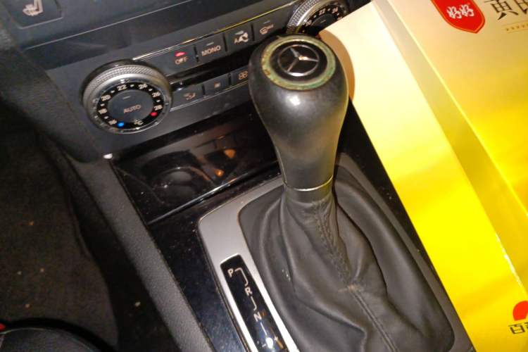 Used Mercedes-Benz GLK-Class 2011 GLK 300 4MATIC Dynamic Model